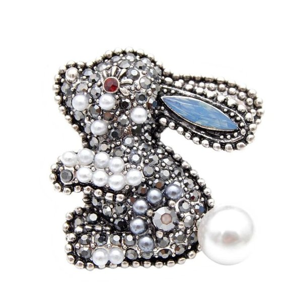 Baby Bunny Brooch - Picture 3 of 4